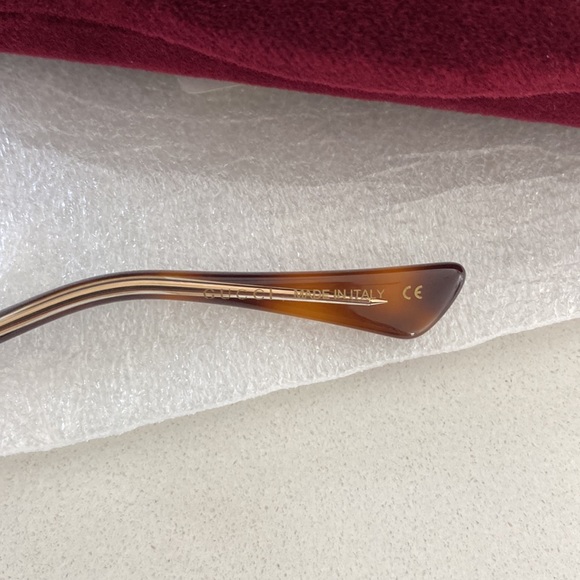 Gucci Frames GG0191OA black and pearl white - Picture 5 of 7